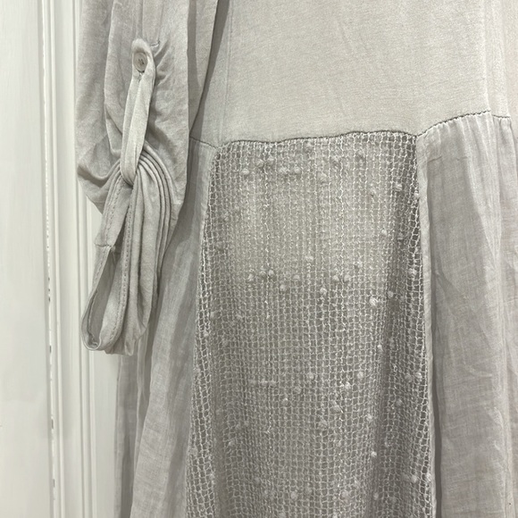 Ultra comfortable light grey cotton and lace dress - Picture 5 of 8